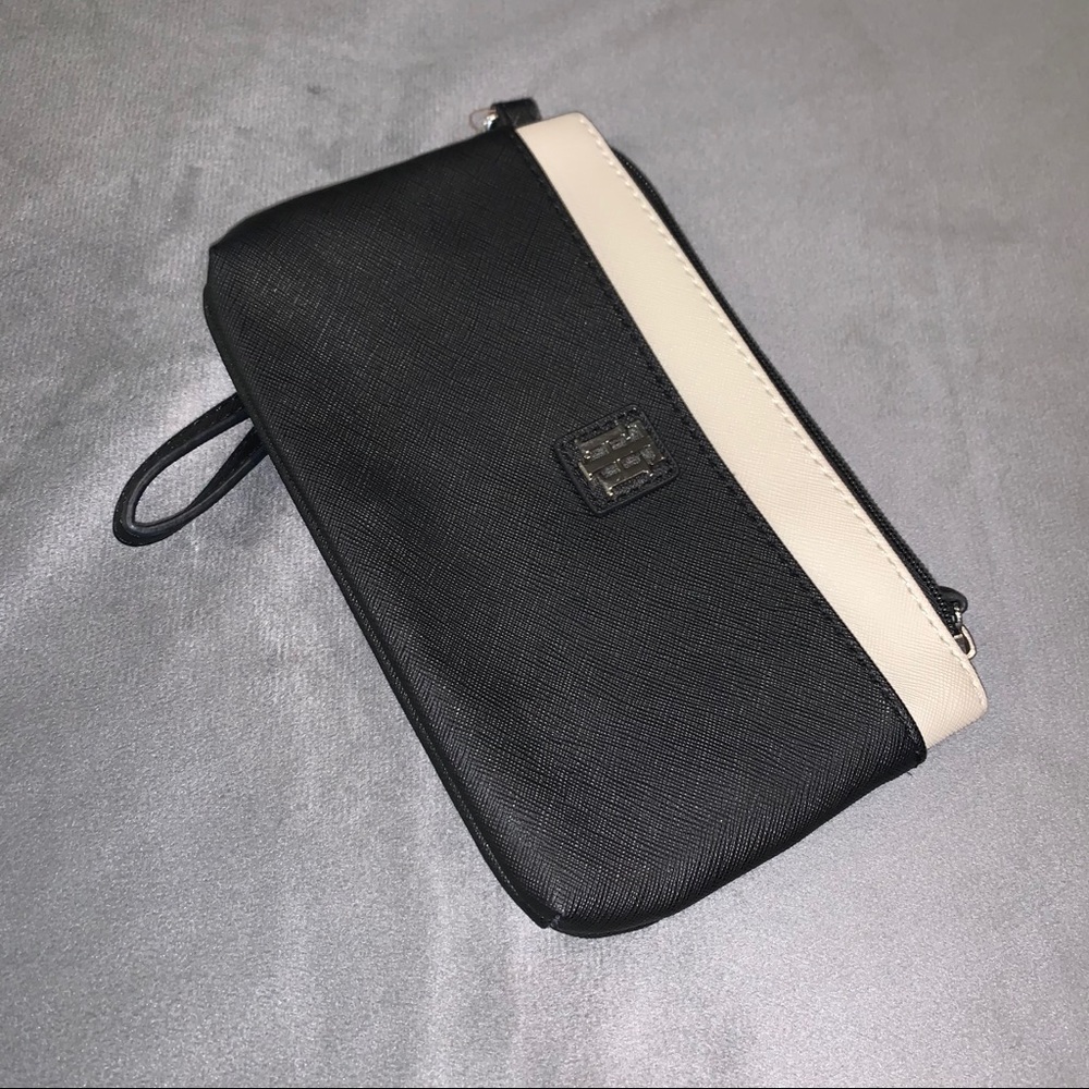 Tommy Hilfiger Wristlet